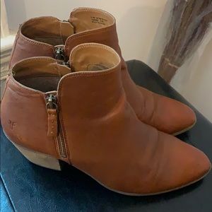 FRYE-Booties